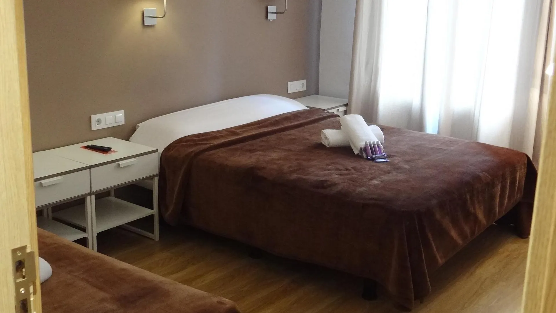 Pensjonat Hostal Balkonis Barcelona